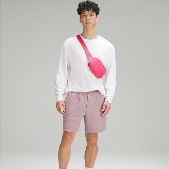 Lululemon Everywhere Belt Bag 1L Lip Gloss - Picture 4 of 7